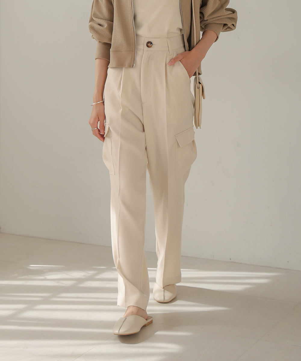 CENTER PRESSED CARGO SLACKS