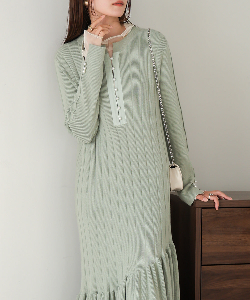 PEARL BUTTON FLARELINE KNIT ONEPIECE