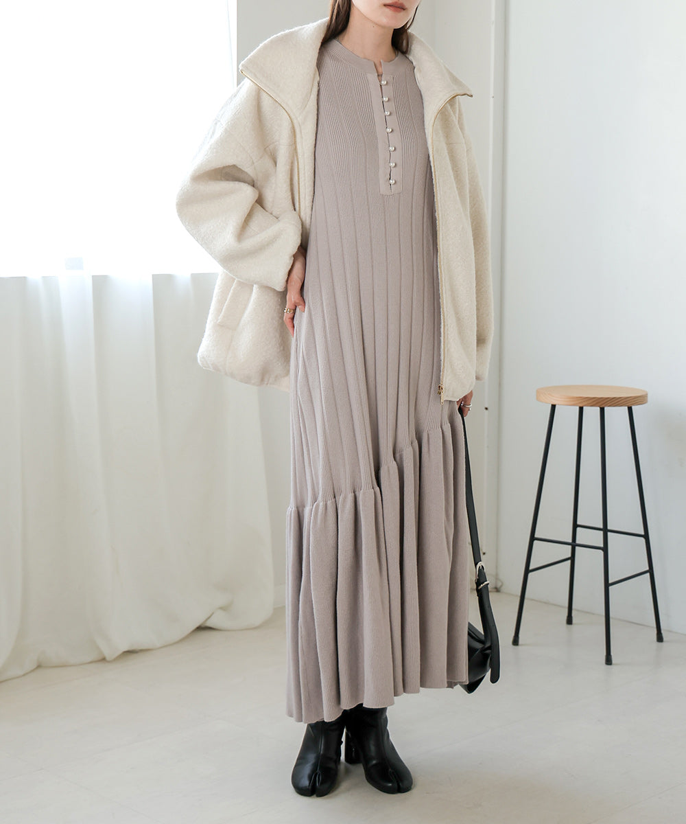 PEARL BUTTON FLARELINE KNIT ONEPIECE