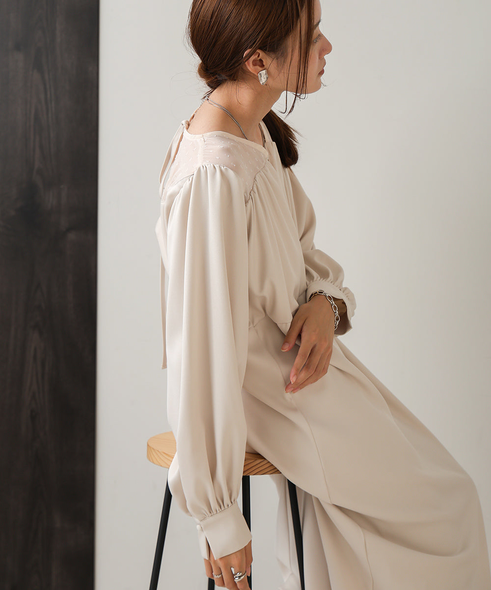 BACK RIBBON VOLUME SLEEVE ONEPIECE