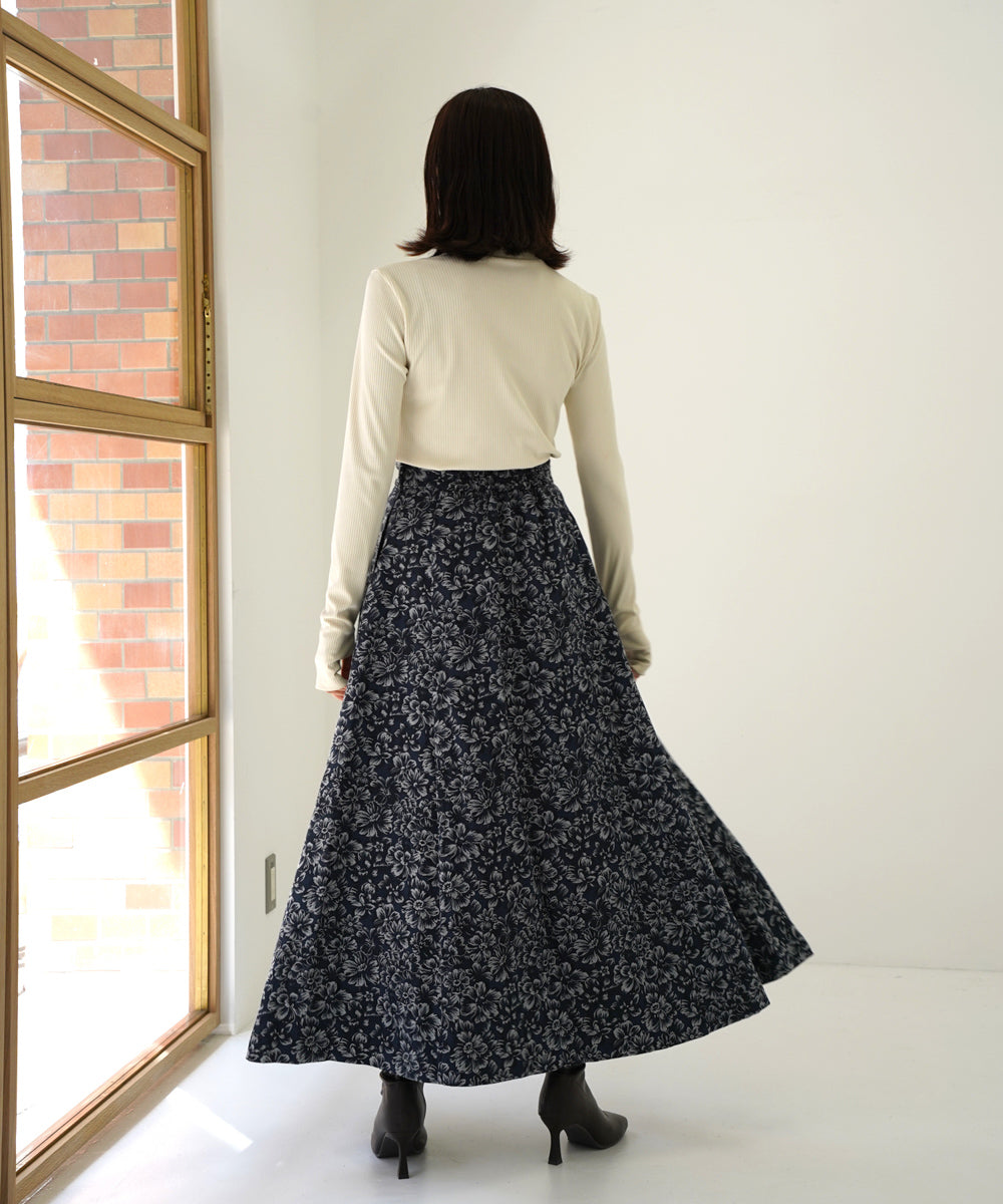 DESIGN FLARED SKIRT